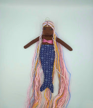 Lade das Bild in den Galerie-Viewer, Stoffpuppe Meerjungfrau-Prinzessin - blau/weiß gemustert