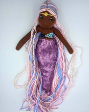 Lade das Bild in den Galerie-Viewer, Stoffpuppe Meerjungfrau-Prinzessin - lila