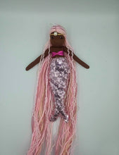Lade das Bild in den Galerie-Viewer, Stoffpuppe Meerjungfrau-Prinzessin - rosa