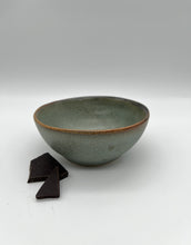 Lade das Bild in den Galerie-Viewer, Kleine Schale "mooi" - Paternoster Blau - Größe S