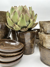 Lade das Bild in den Galerie-Viewer, Großer Becher „GiVe“ - Braun