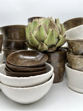 Lade das Bild in den Galerie-Viewer, Kleine Schale "mooi" - Gloss White - Größe S