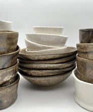 Lade das Bild in den Galerie-Viewer, Schale "halO" - Braun - Größe M