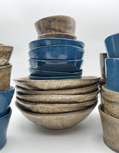 Lade das Bild in den Galerie-Viewer, Schale "halO" - Braun - Größe M