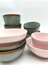 Lade das Bild in den Galerie-Viewer, Becher „DeaR“ - Marshmallow Rosa