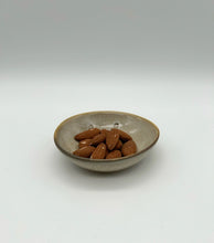 Lade das Bild in den Galerie-Viewer, Ramekin "baba" - Sand - Größe XS