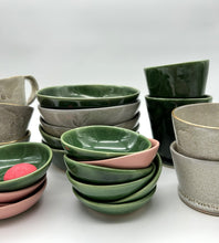 Lade das Bild in den Galerie-Viewer, Ramekin "baba" - Grün - Größe XS