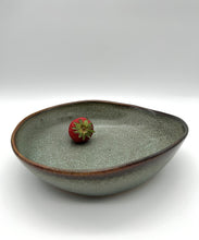 Lade das Bild in den Galerie-Viewer, Große Bowl "Clyde" - Paternoster Blau - Größe L