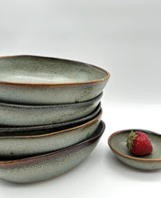 Lade das Bild in den Galerie-Viewer, Große Bowl "Clyde" - Paternoster Blau - Größe L