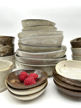 Lade das Bild in den Galerie-Viewer, Große Bowl "Clyde" - Sand - Größe L