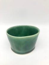 Lade das Bild in den Galerie-Viewer, Becher „DeaR“ - Grün