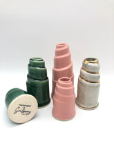 Lade das Bild in den Galerie-Viewer, Kerzenhalter "LOVEE" - Grün - Größe M