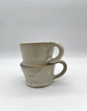 Lade das Bild in den Galerie-Viewer, Tasse „Mey“ - Sand
