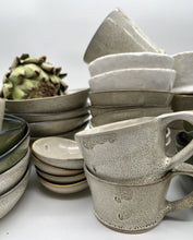 Lade das Bild in den Galerie-Viewer, Tasse „Mey“ - Sand
