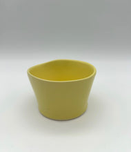 Lade das Bild in den Galerie-Viewer, Becher „DeaR“ - Lemon
