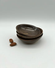 Lade das Bild in den Galerie-Viewer, Ramekin &quot;baba&quot; - Braun - Größe XS
