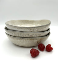 Lade das Bild in den Galerie-Viewer, Große Bowl &quot;Clyde&quot; - Sand - Größe L
