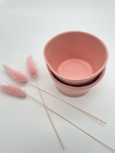 Lade das Bild in den Galerie-Viewer, Becher „DeaR“ - Rosa
